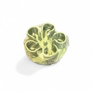 Bestalk | LIME GREEN Flower-Shaped Fun Slow Feeder | MEDIUM |NWT